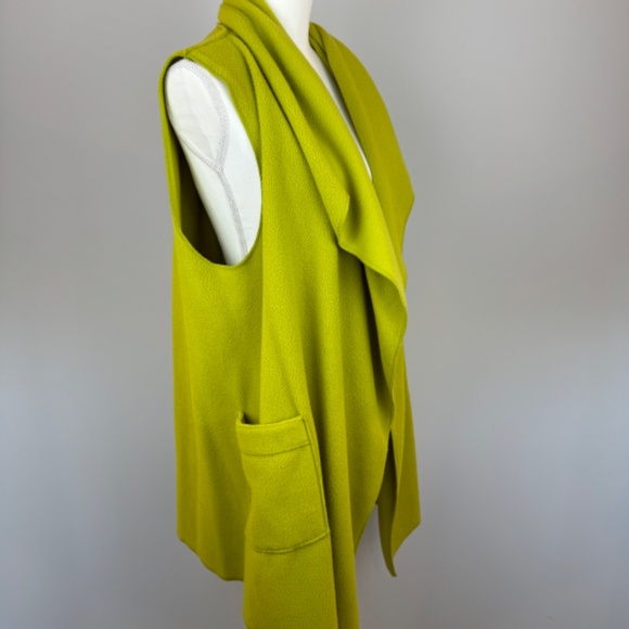 LE MODA Green Sleeveless Fleece Vest Sweater Pockets Classy / Size OSFA OSFM - Picture 6 of 11